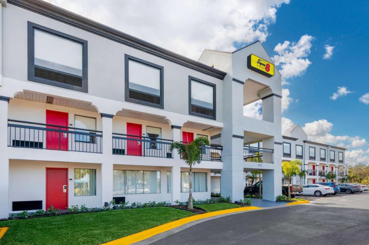 Super 8 By Wyndham Orlando Near Florida Mall Hotel Exterior photo